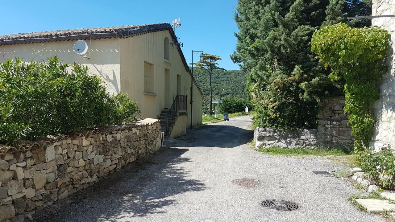 Auberge des Salelles Saint-Maurice-dʼIbie Exterior foto